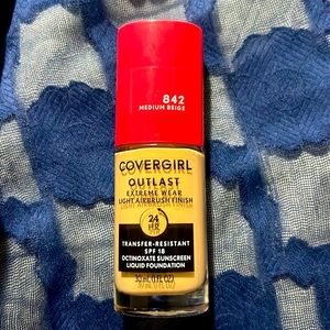Covergirl outlast extreme wear light airbrush foundation in medium beige 842